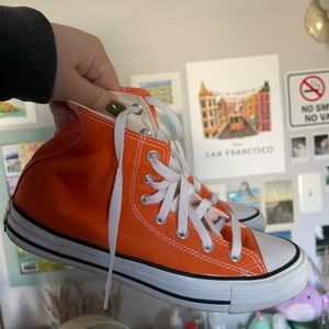 NEW ORANGE CONVERSE HIGH TOPS W8